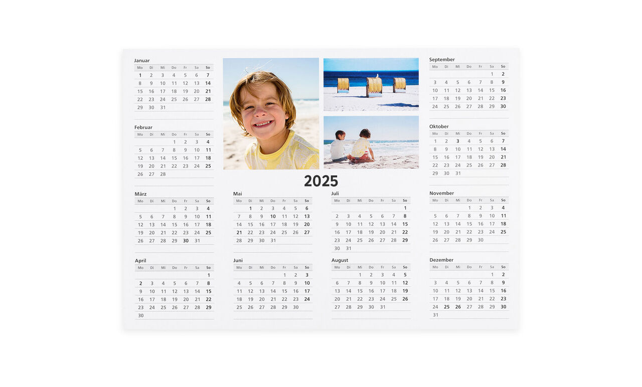 Oversigt over en farverig fotokalender for 2025 med personlige billeder.