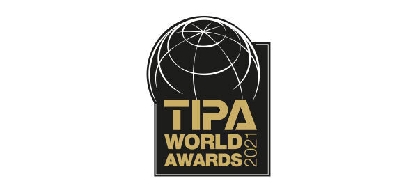 TIPA Verdenspriser 2021 logo i guld og sort