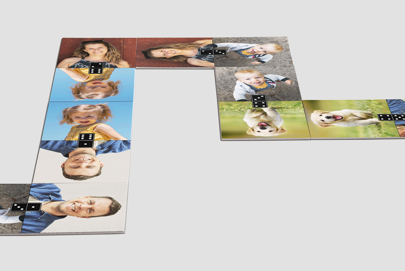 Personligt fotopuzzle med glade billeder af mennesker og en hund